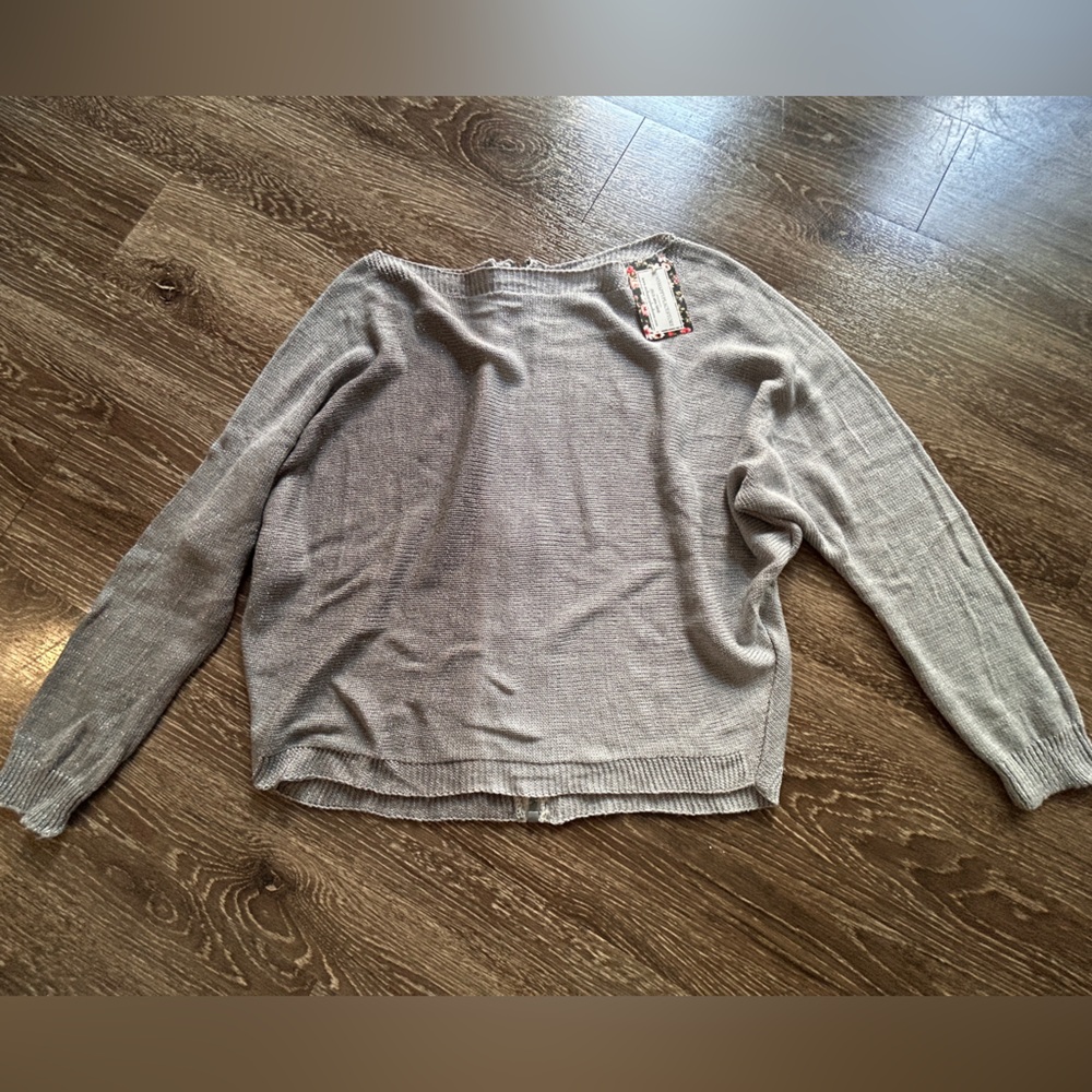 Sweater with Zipper back